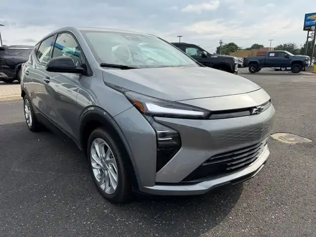 2027 Chevrolet Bolt EV LT Auto's photo