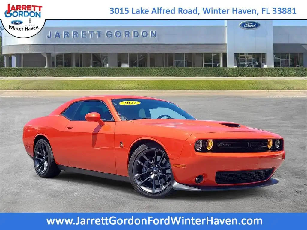 2023 Dodge Challenger R/T Scat Pack's photo