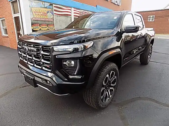 2026 GMC Canyon 4WD AT4 Crew Cab Short Box's photo