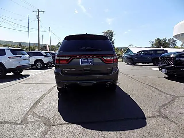 2027 Dodge Durango HEMI V8 GT AWD Plus photo 3