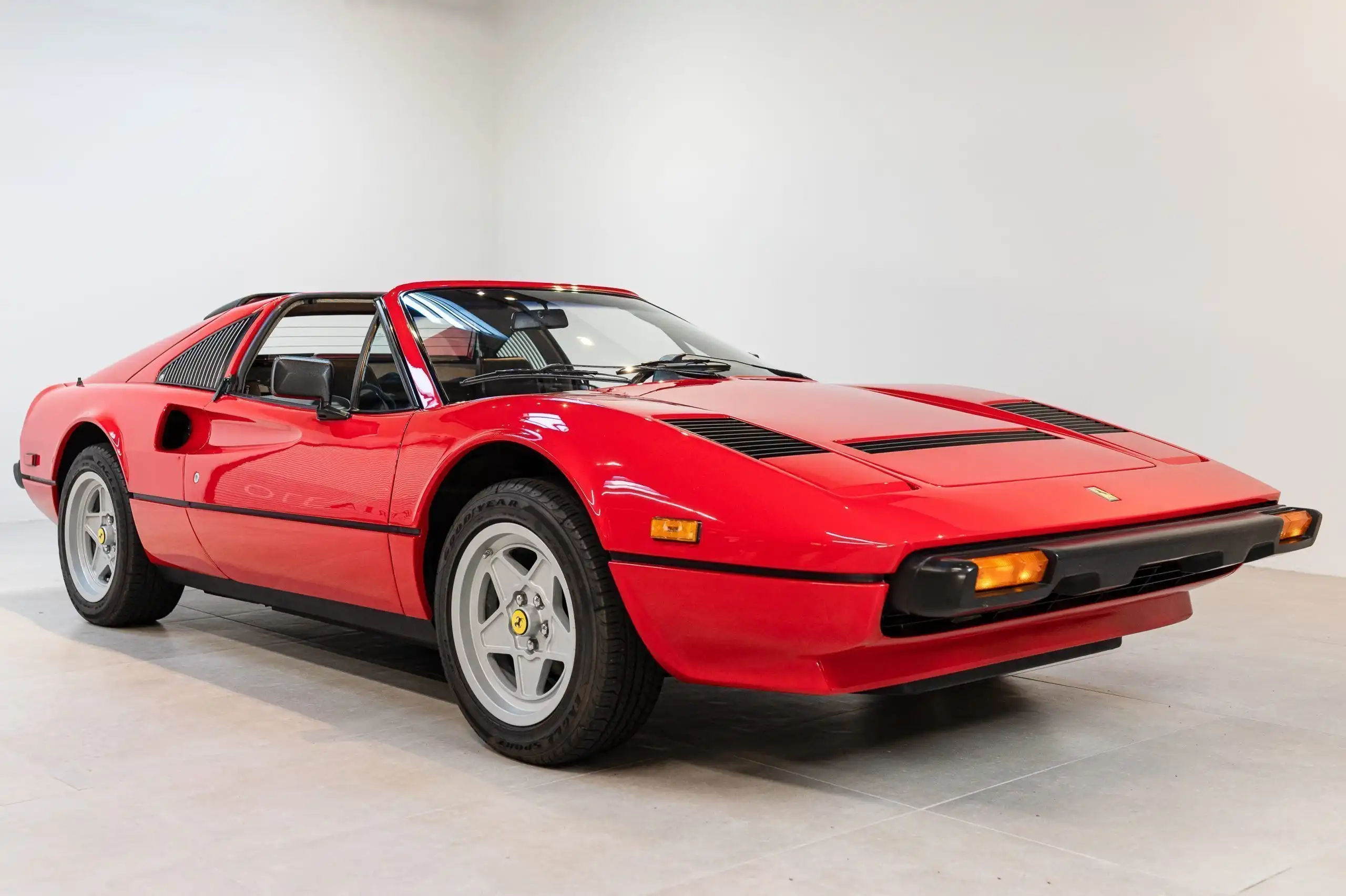 1985 Ferrari 308's photo