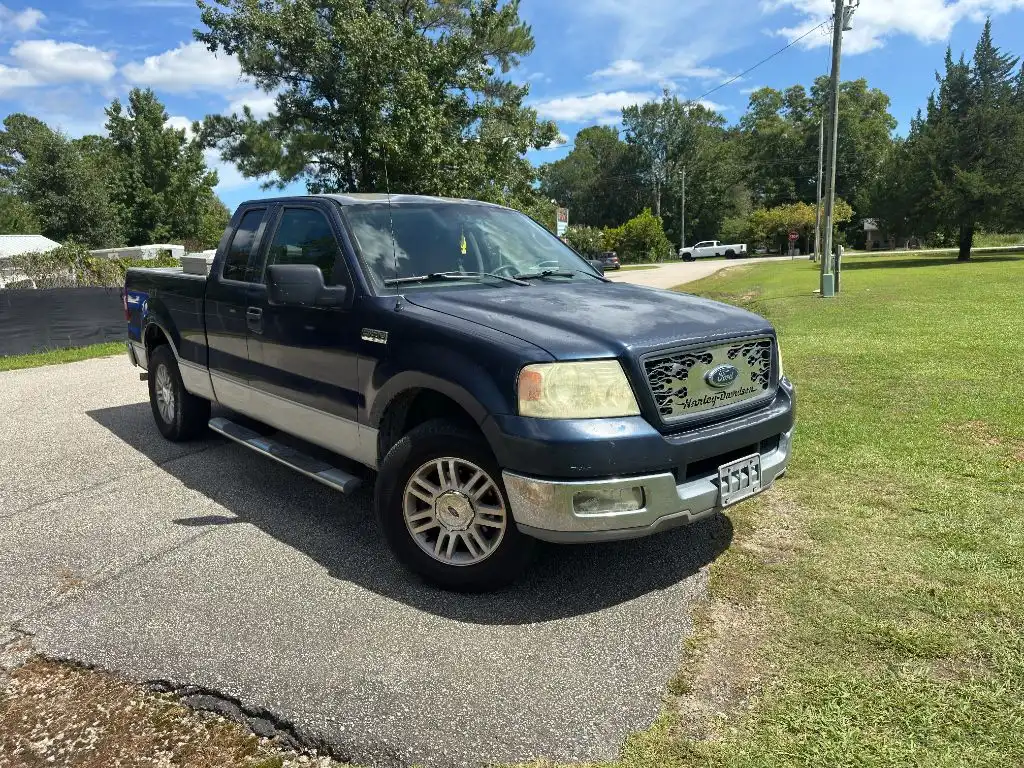 2004 Ford F-150 XLT SuperCab 133 in Styleside's photo