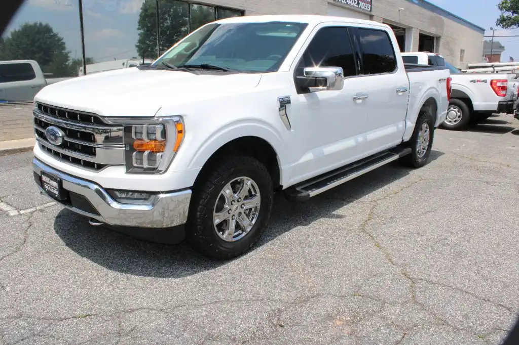 2023 Ford F-150 Lariat 4x4 SuperCrew 5-1/2 Box's photo
