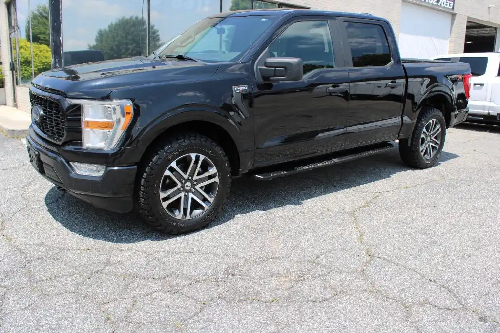 2022 Ford F-150 XL 4x4 SuperCrew 5-1/2 Box's photo