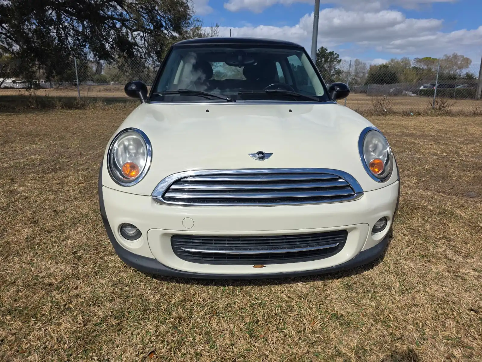 2013 MINI Cooper Base's photo