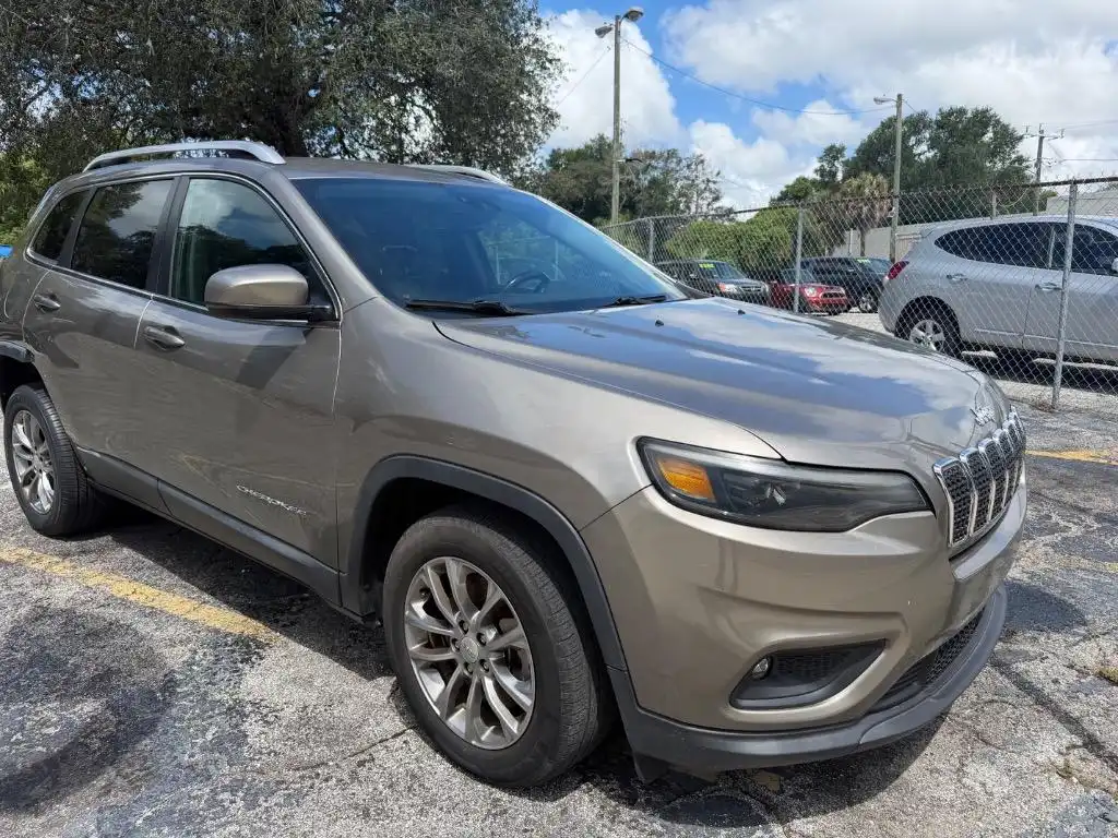 2021 Jeep Cherokee Latitude Plus's photo