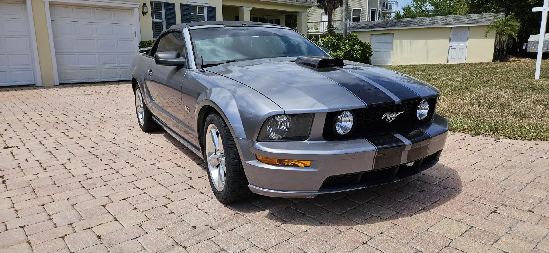 2006 Ford Mustang GT Premium's photo