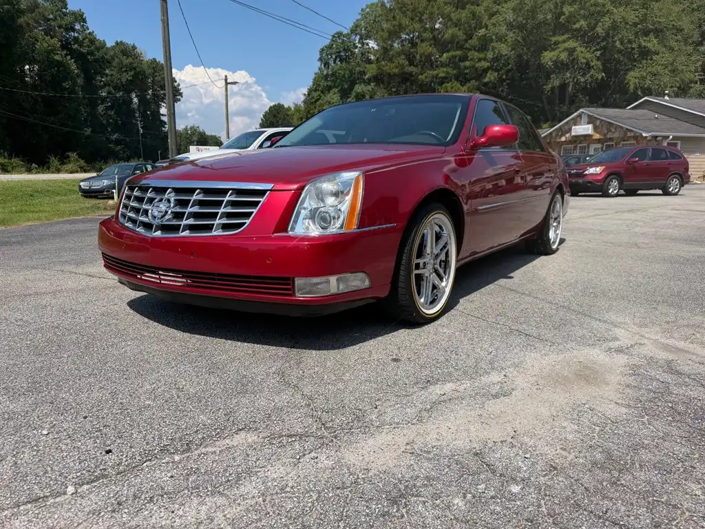 2007 Cadillac DTS Luxury 1's photo