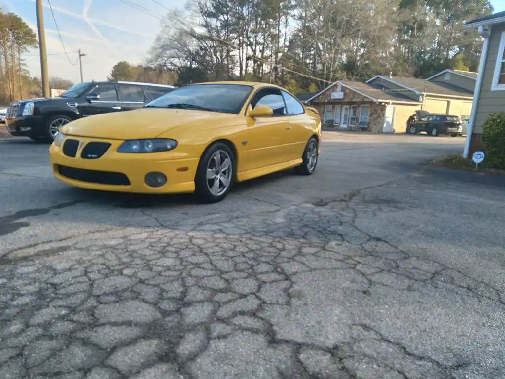 2004 Pontiac GTO Base's photo