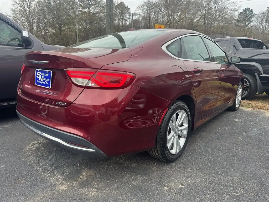 2015 Chrysler 200 Limited photo 3