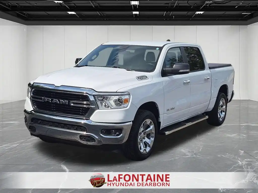 2020 RAM 1500 Big Horn/Lone Star 4x4 Crew Cab 5'7's photo