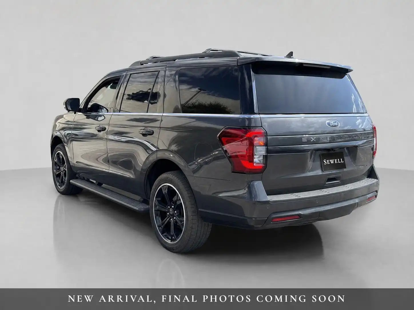 2024 Ford Expedition Limited 4WD MAX's photo