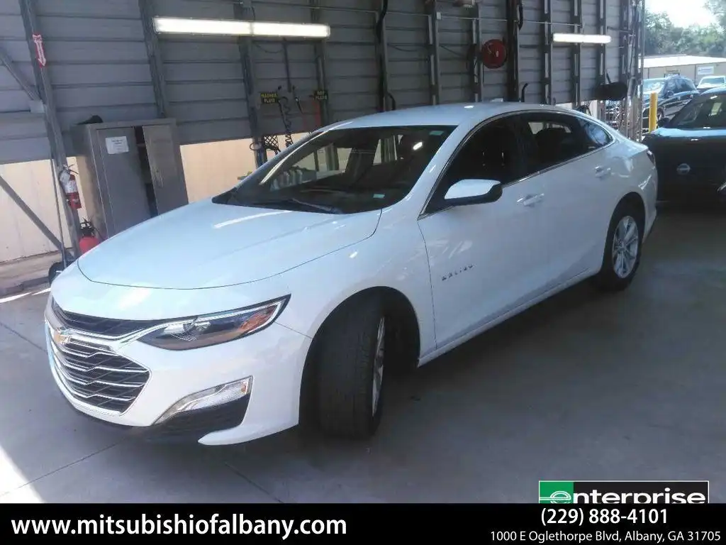 2025 Chevrolet Malibu 1LT's photo