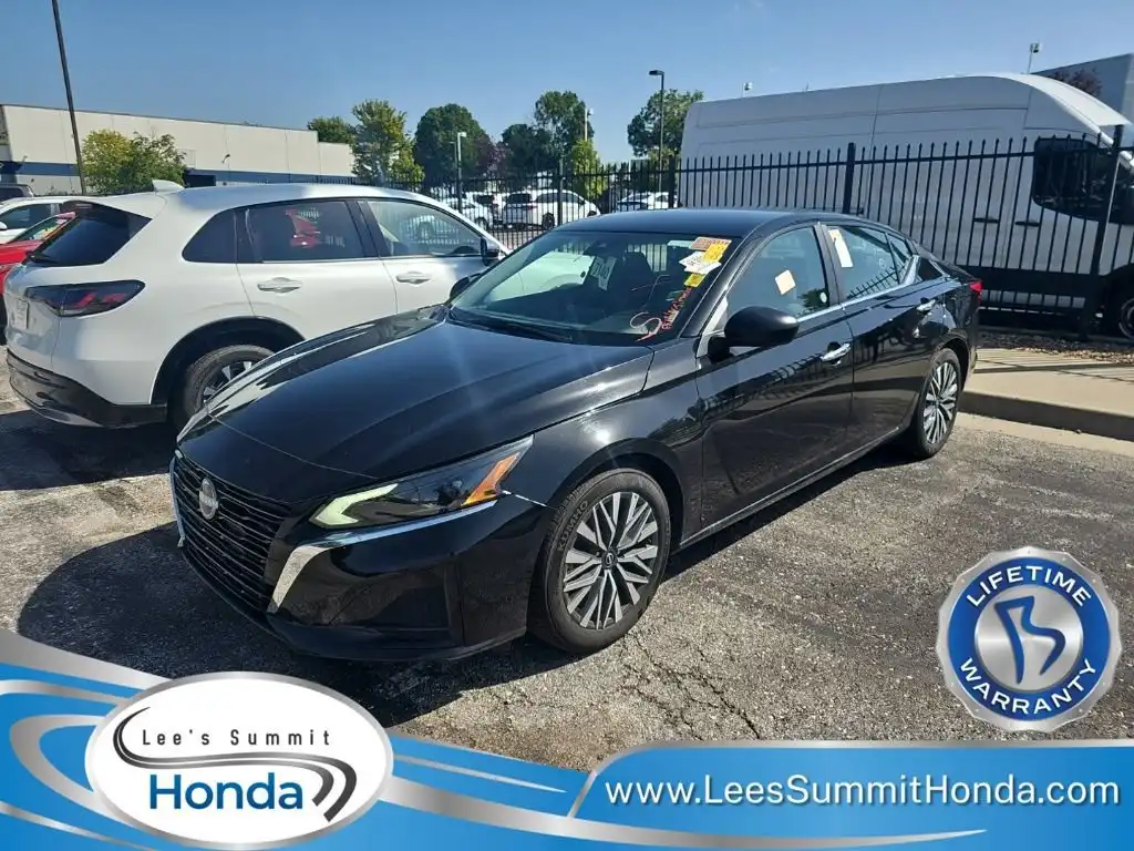 2025 Nissan Altima 2.5 SV's photo