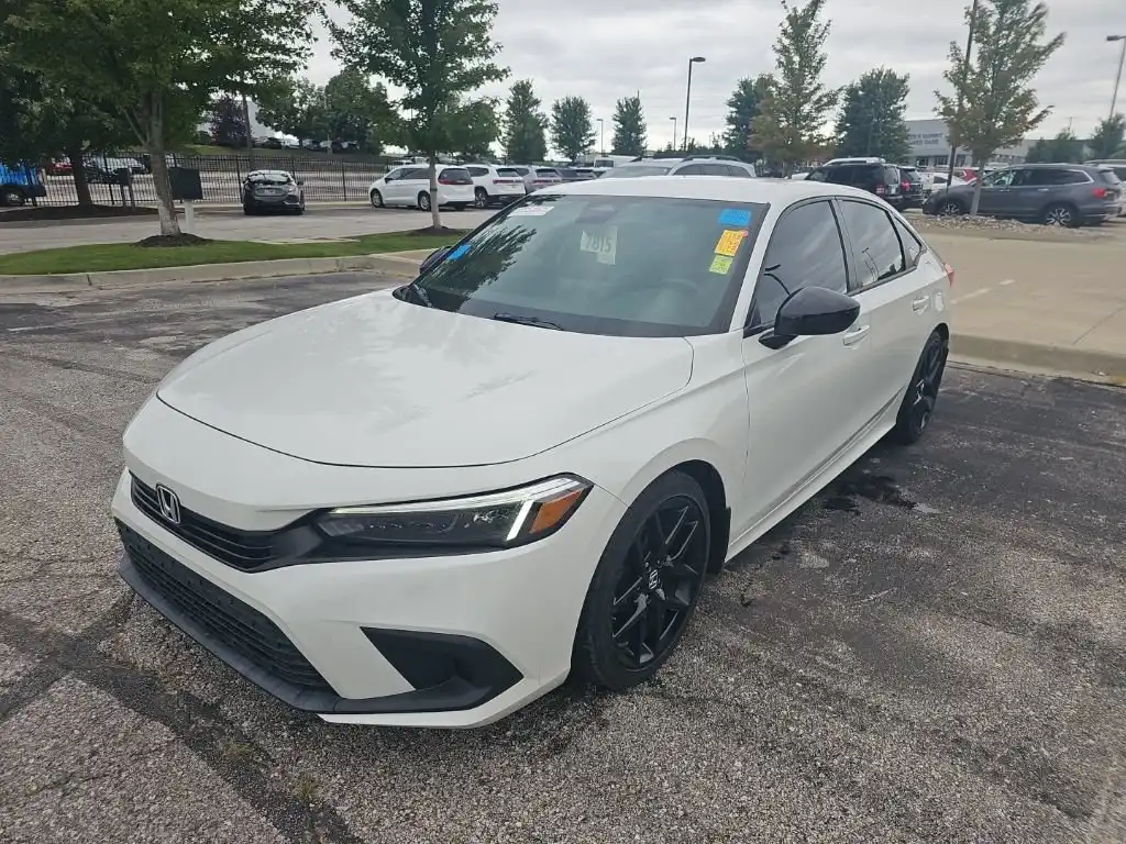 2024 Honda Civic Sport CVT's photo