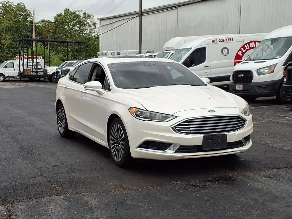 2018 Ford Fusion SE FWD's photo