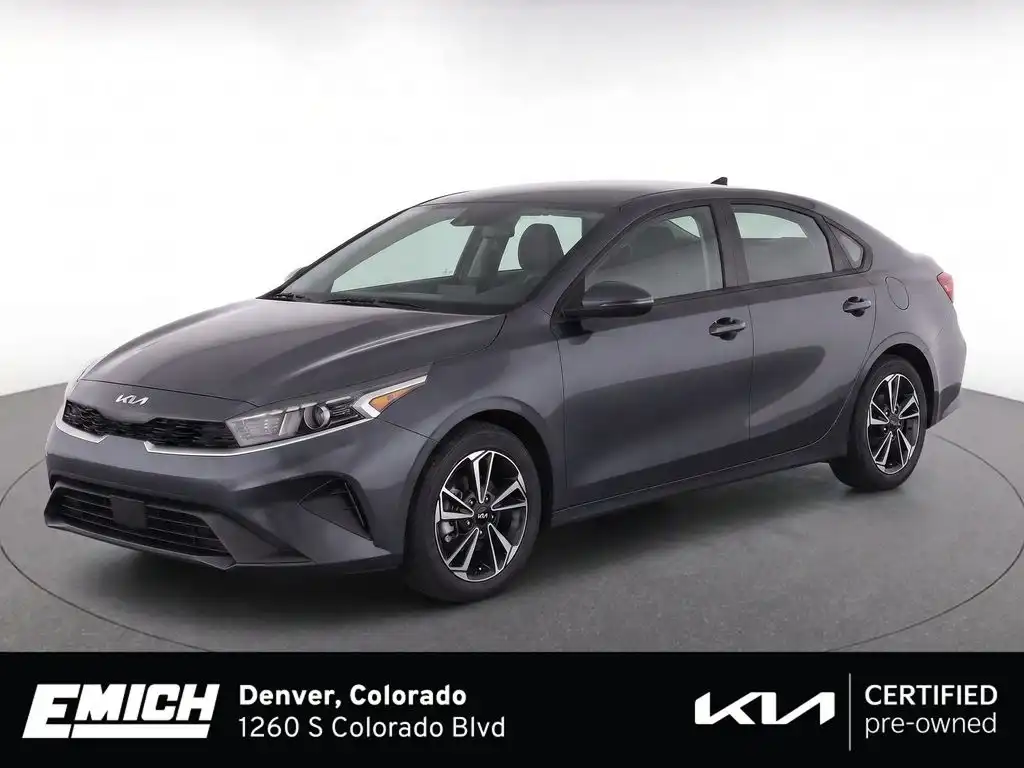 2023 Kia Forte LXS AT's photo