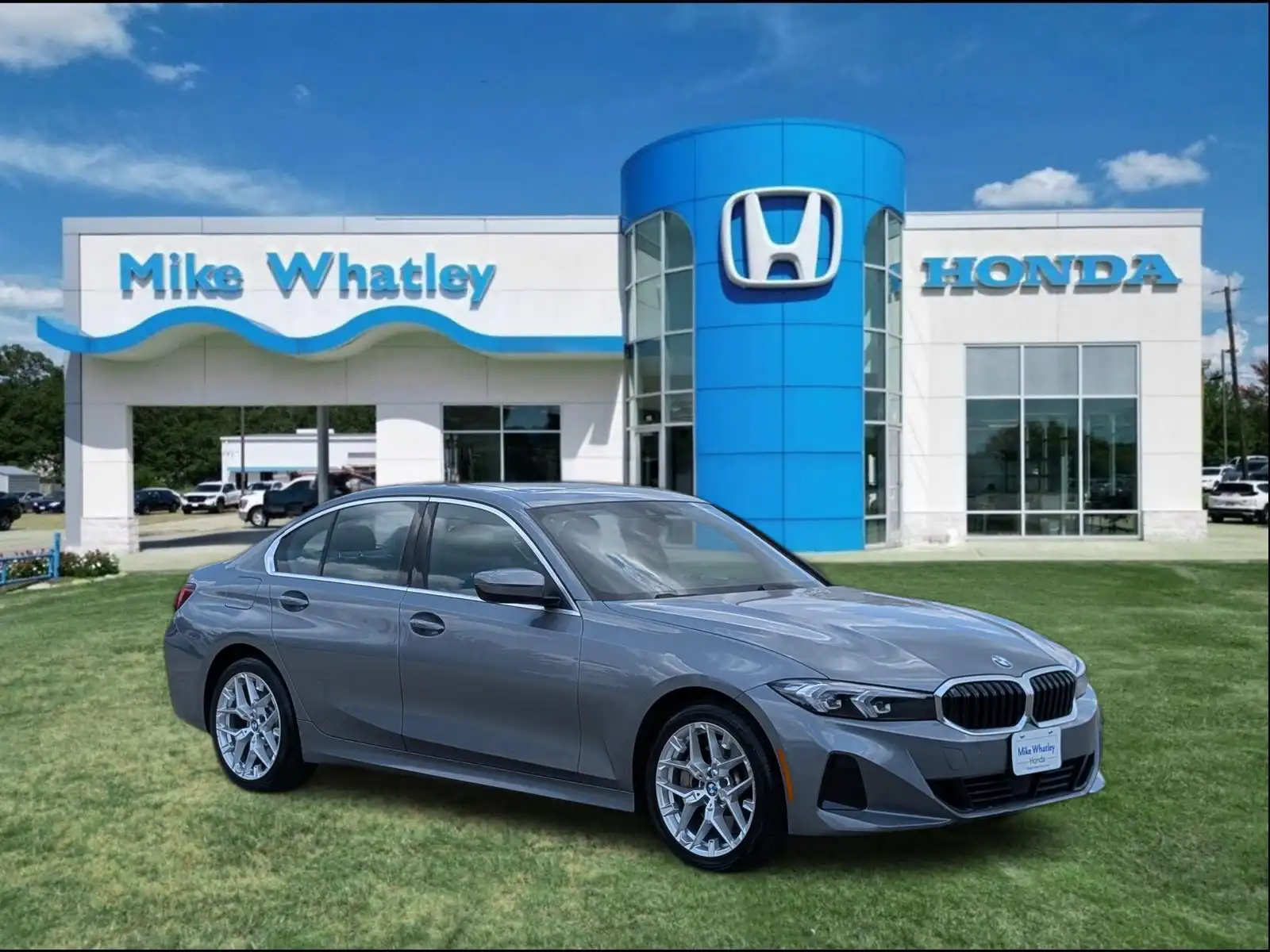 2025 BMW 3 Series 330i Sedan's photo