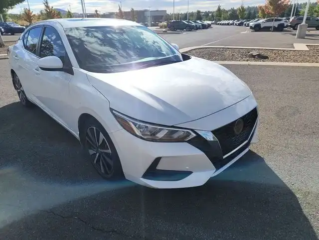 2023 Nissan Sentra SV CVT's photo