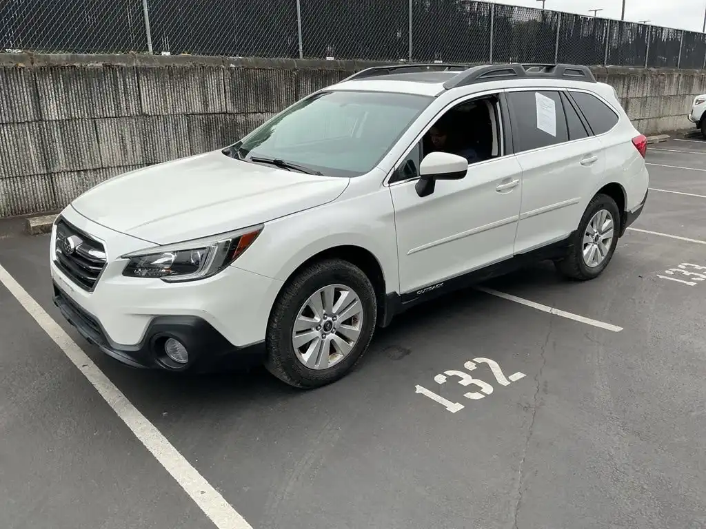 2018 Subaru Outback 2.5i Premium's photo
