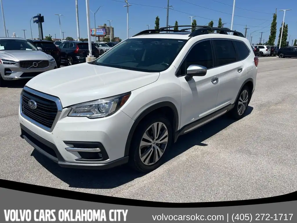 2022 Subaru Ascent Touring's photo