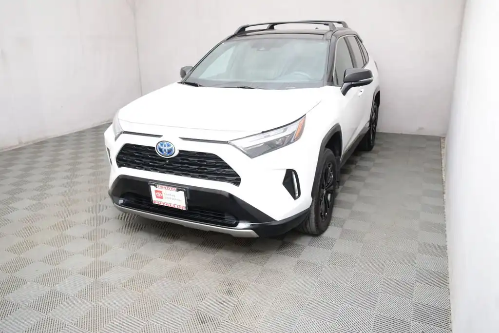 2023 Toyota RAV4 Hybrid XSE AWD's photo
