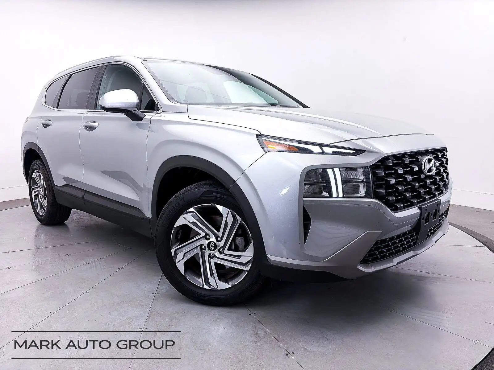 2023 Hyundai Santa Fe 2.5 SE's photo