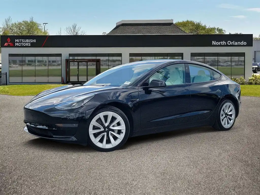 2023 Tesla Model 3 Base's photo
