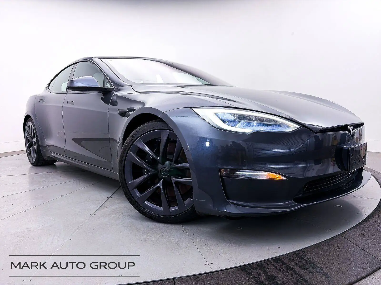 2021 Tesla Model S Plaid's photo