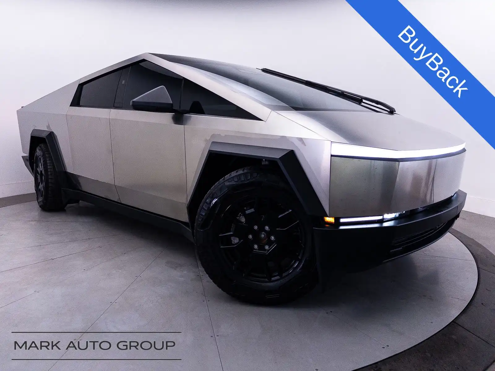 2024 Tesla Cybertruck All-Wheel Drive's photo