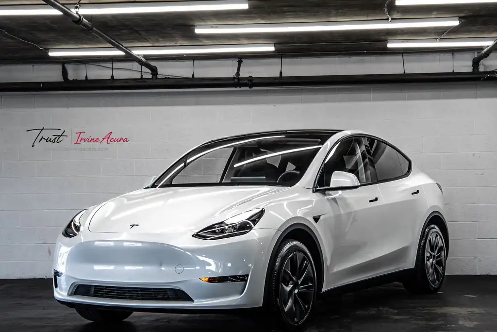 2025 Tesla Model Y Long Range RWD's photo