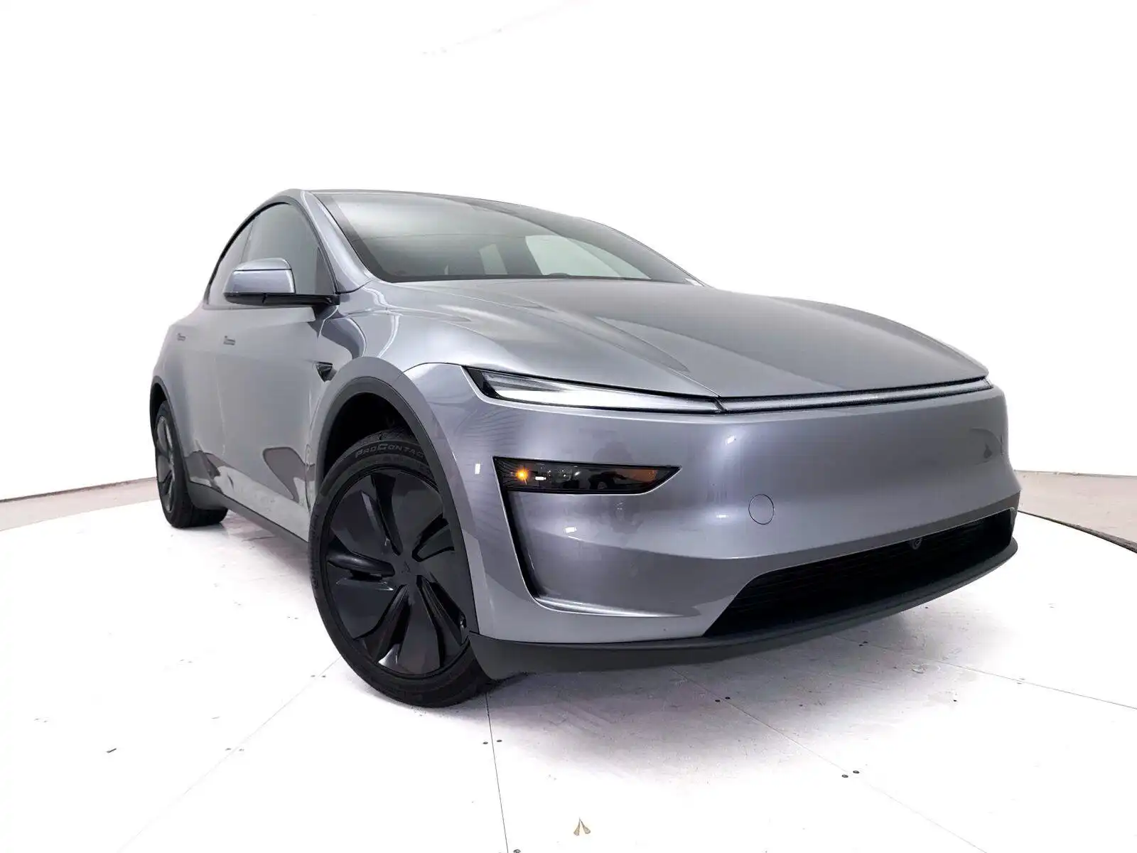 2026 Tesla Model Y Standard RWD's photo