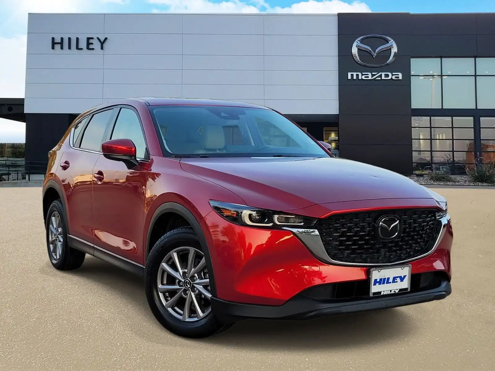 2023 Mazda CX-5 S Preferred package Auto AWD's photo