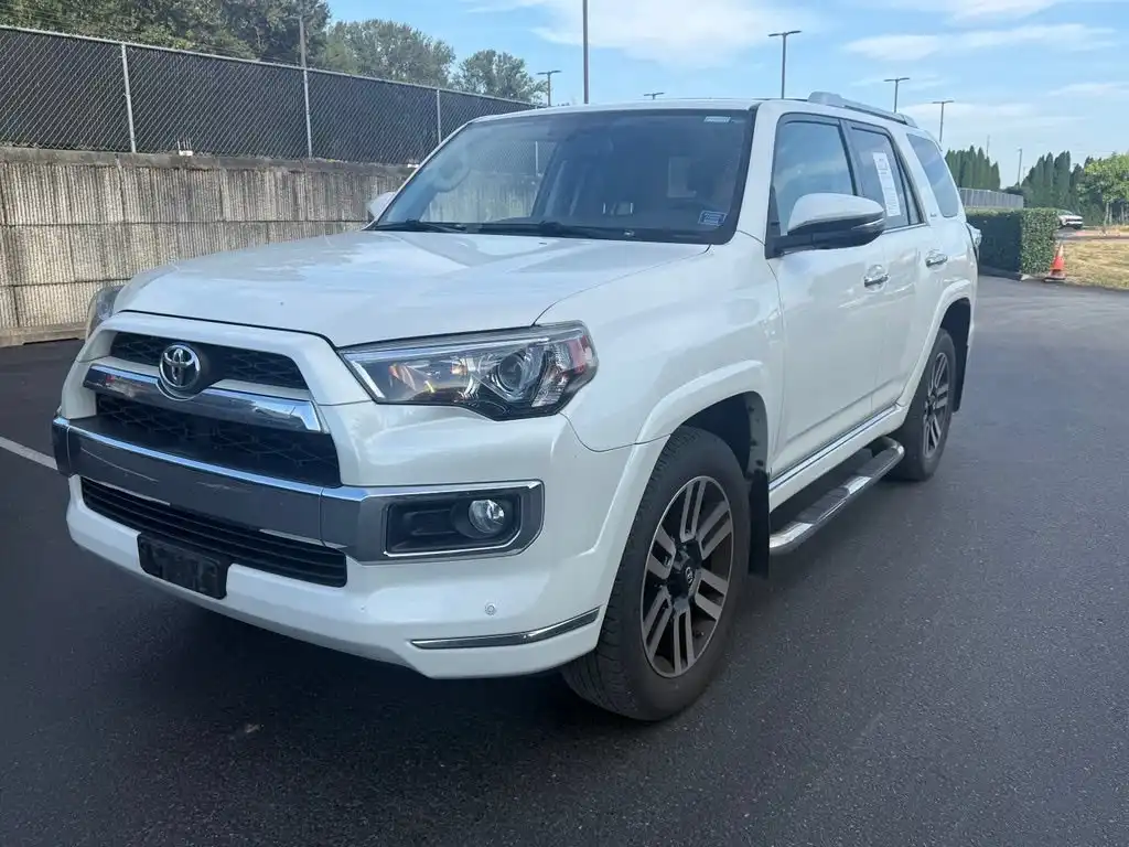 2016 Toyota 4Runner Limited Package 7-Passenger's photo