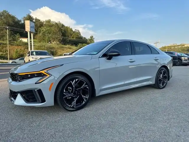 2025 Kia Optima GT-Line AWD's photo
