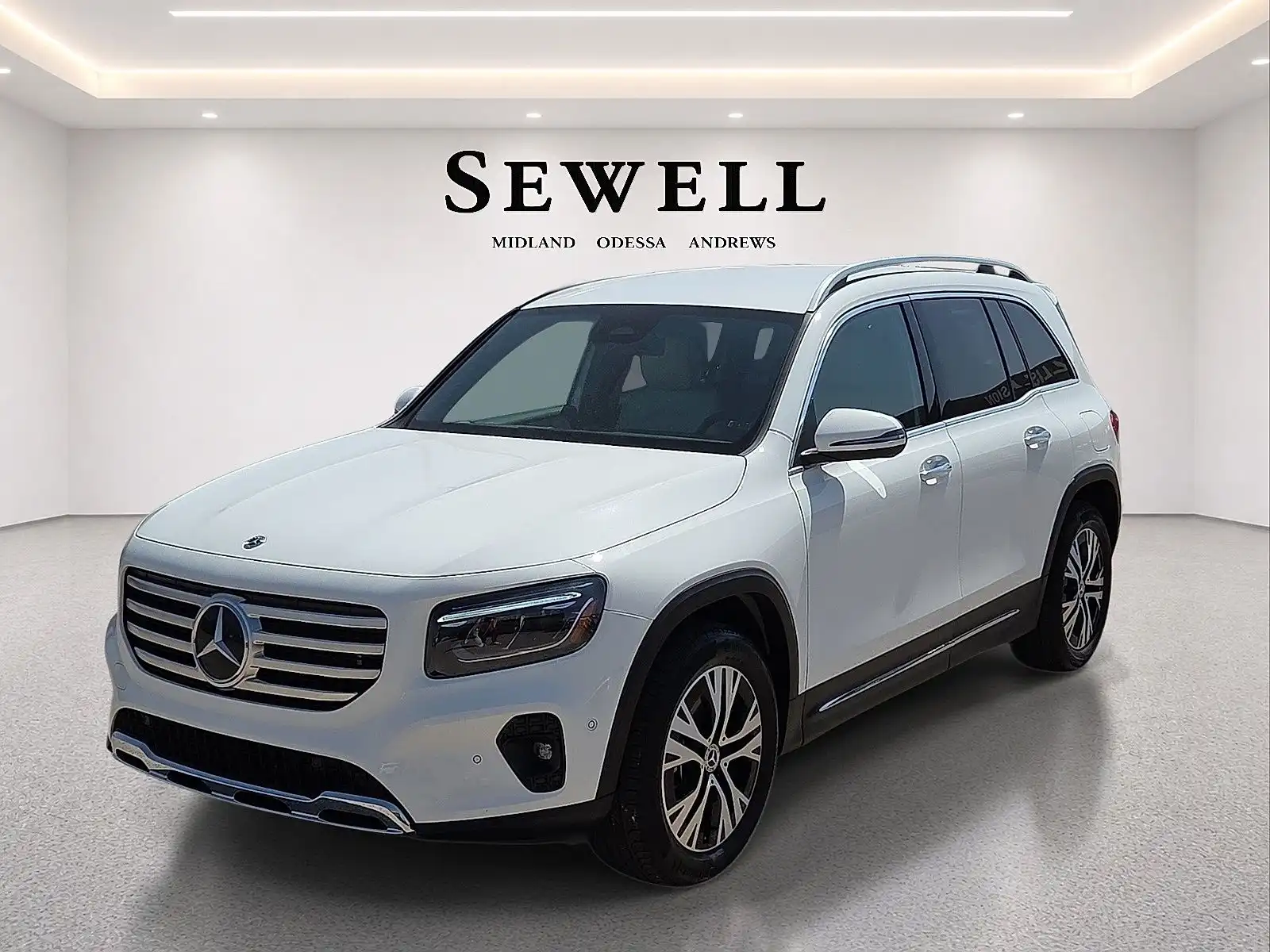 2024 Mercedes-Benz GLB GLB250's photo