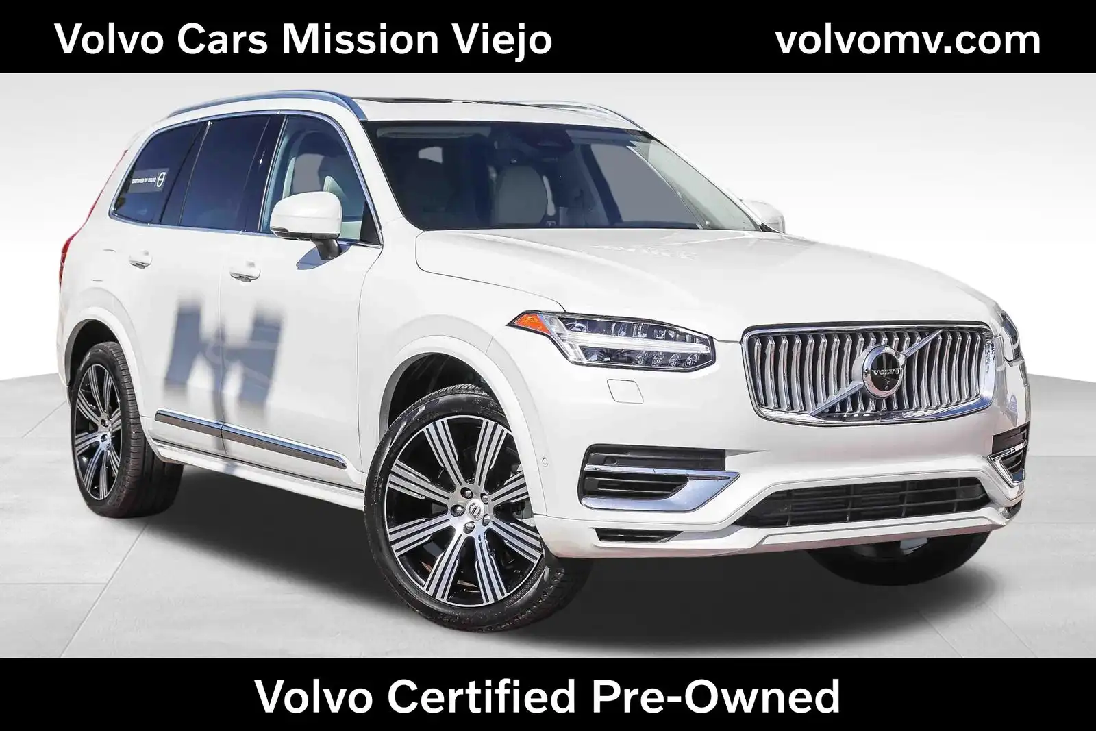 2025 Volvo XC90 T8 Recharge Plus Bright 7-Seater AWD's photo