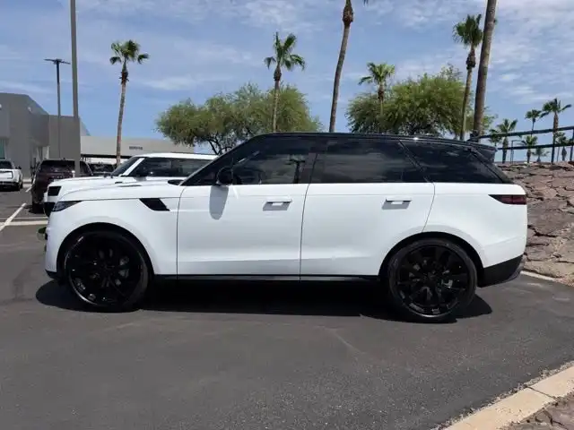 2026 Land Rover Range Rover Sport P360 SE MHEV's photo