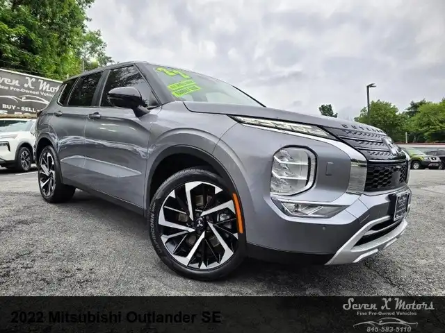 2022 Mitsubishi Outlander SE S-AWC's photo