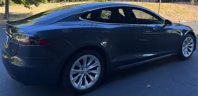 2016 Tesla Model S 75 photo 5
