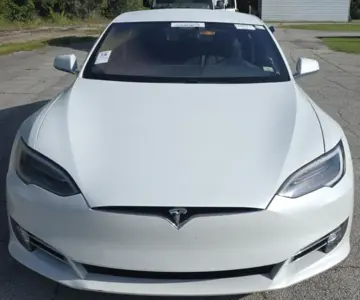 2017 Tesla Model S 75 photo 3