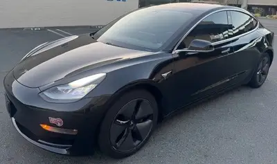 2019 Tesla Model 3 RWD Mid Range photo 1