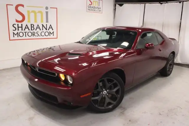 2018 Dodge Challenger SXT Plus's photo