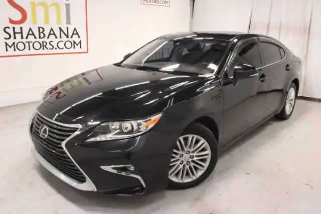 2017 Lexus ES 350 350's photo