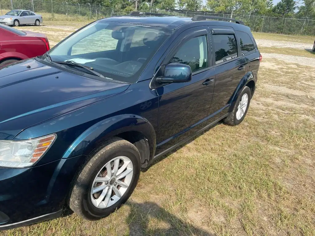 2013 Dodge Journey SXT FWD's photo
