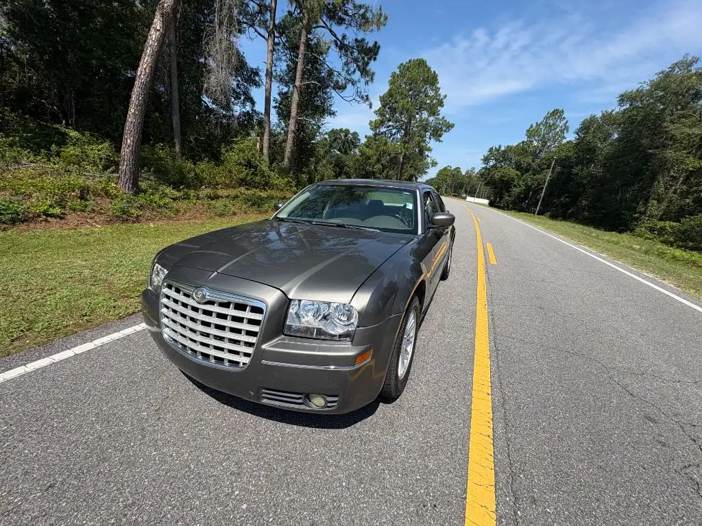 2008 Chrysler 300 Touring's photo