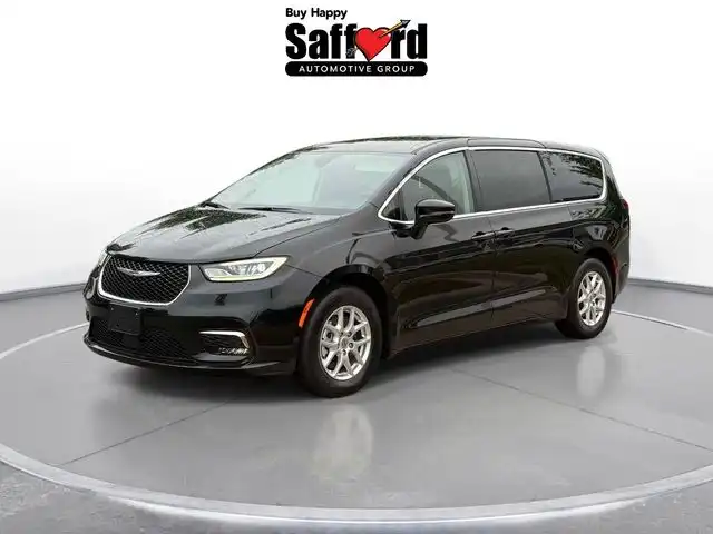 2024 Chrysler Pacifica Touring L's photo