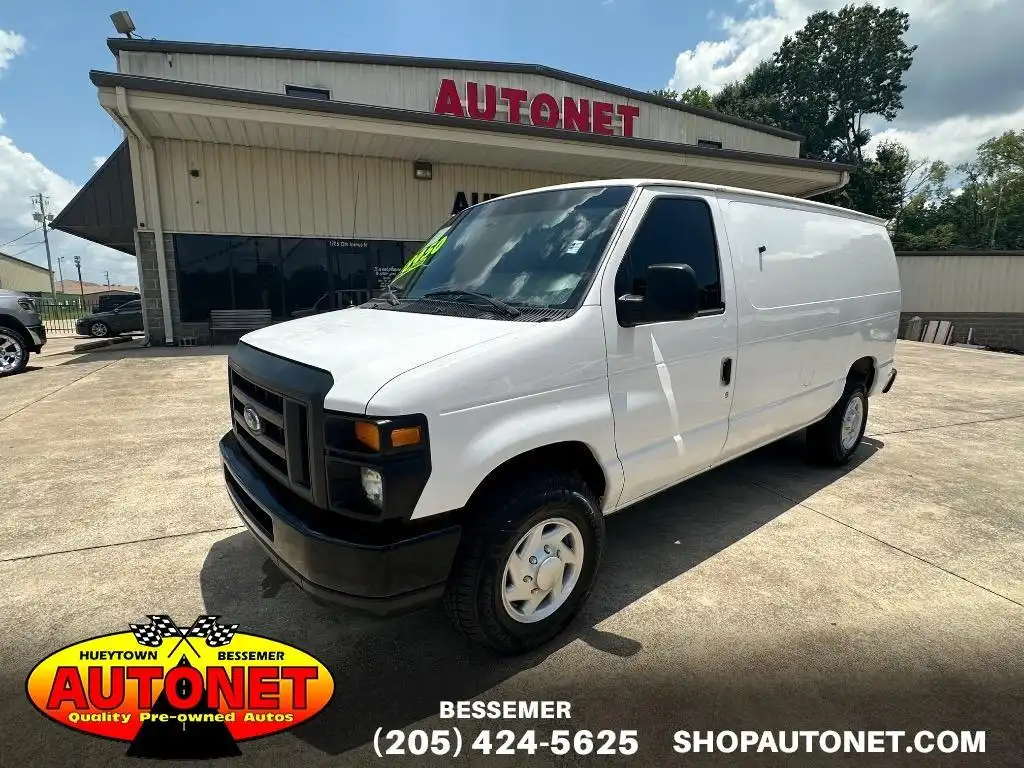 2010 Ford E-Series E-250 Van's photo