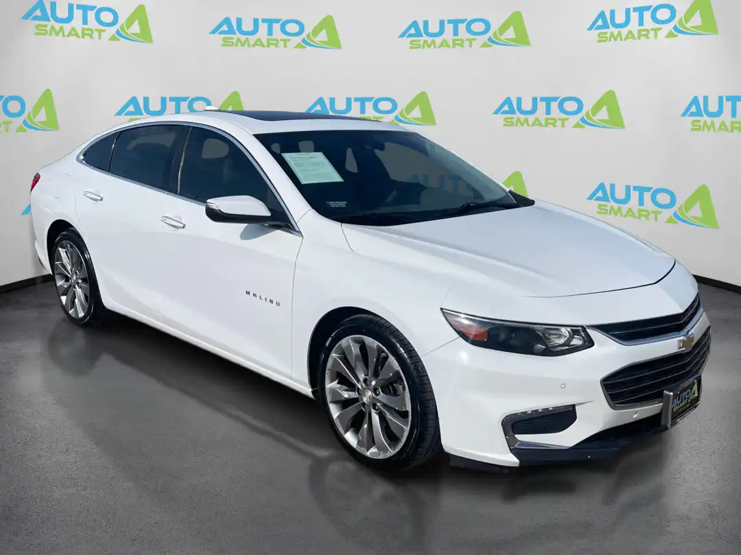 2017 Chevrolet Malibu Premier's photo
