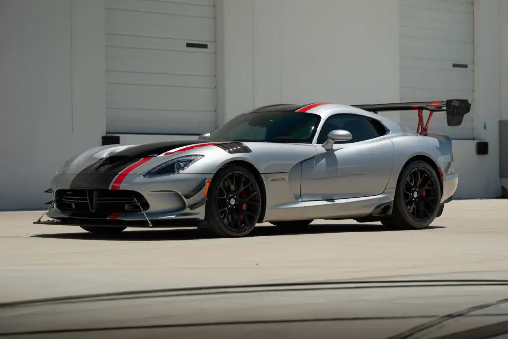 2016 Dodge Viper GTC's photo
